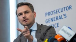 Ukraine's chief prosecutor resigns over call centre corruption scandal