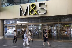 M&S shoppers 'love' new £28 trousers that are a 'go-to for autumn ward<b class='text-danger'>rob</b>es'