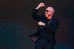 I broke a Guinness World Record with Pitbull with 22,000 others