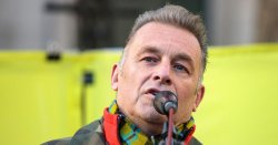 Chris Packham slammed as he reignites Jeremy Clarkson feud