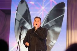 BGT finalist put in induced coma after horror health battle