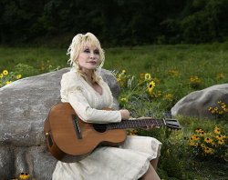 Dolly Parton fans in tears after star's heartbreaking request to doctors in last days