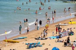 Met Office issues new 'extreme' heatwave warning as two areas to bake in 39C