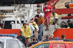 Mega dinghy with record 230 migrants spotted in Channel