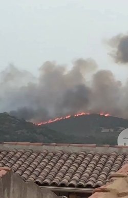 Corsica fire LIVE: Horror fire near Calenzana forces evacuation as blaze nears homes