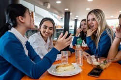 Andy Burnham’s Labour announces new school dinner rules – 1 food banned