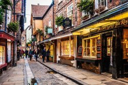 'UK's best place for autumn' is packed with charming pubs and independent shops